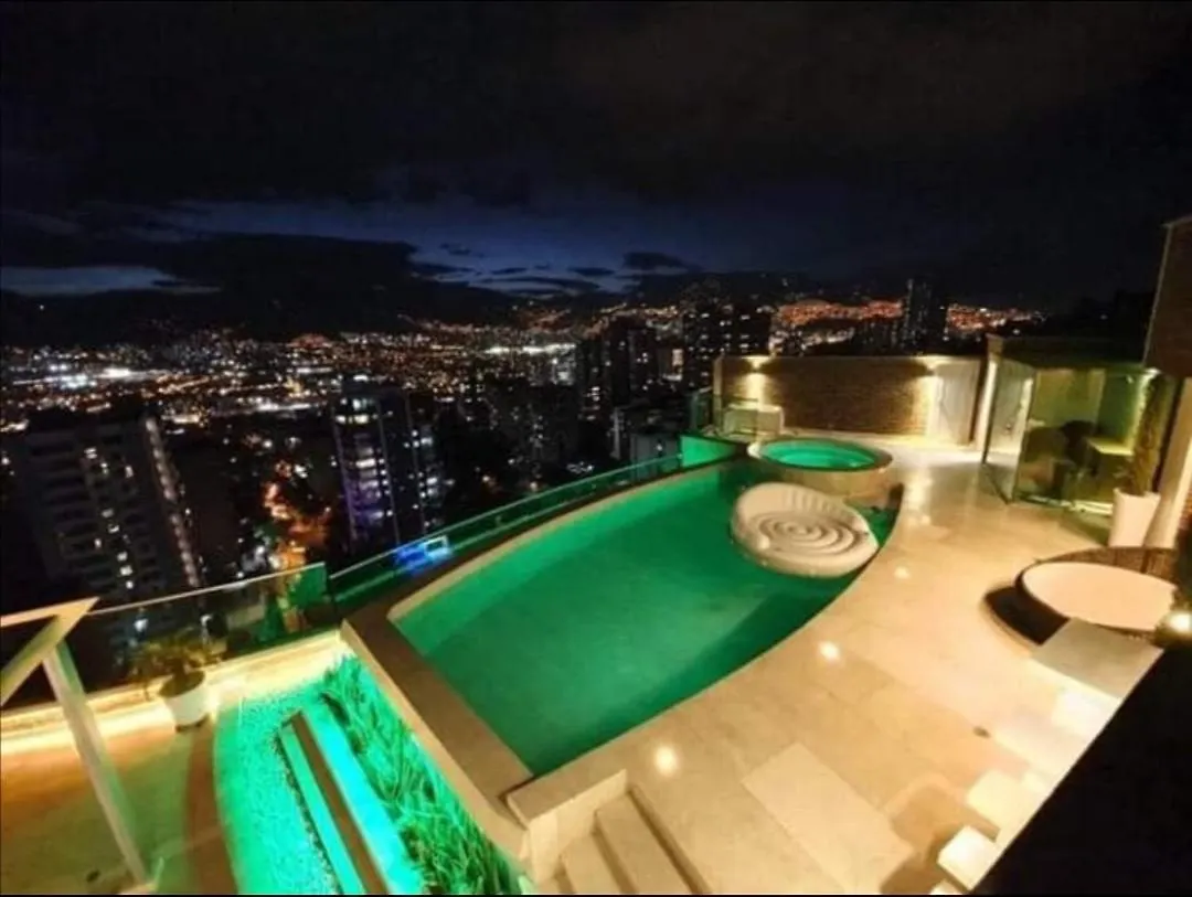 Penthouse Poblado Hotel Medellín Apartamento